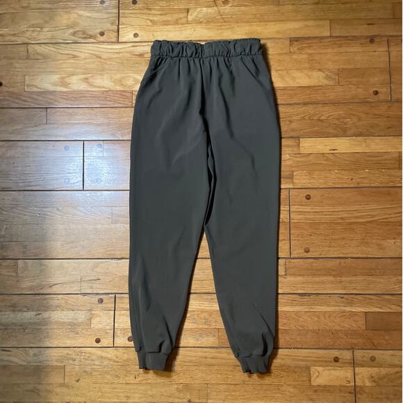 Lululemon Stretch High-Rise Jogger *Full Length - Picture 3 of 16